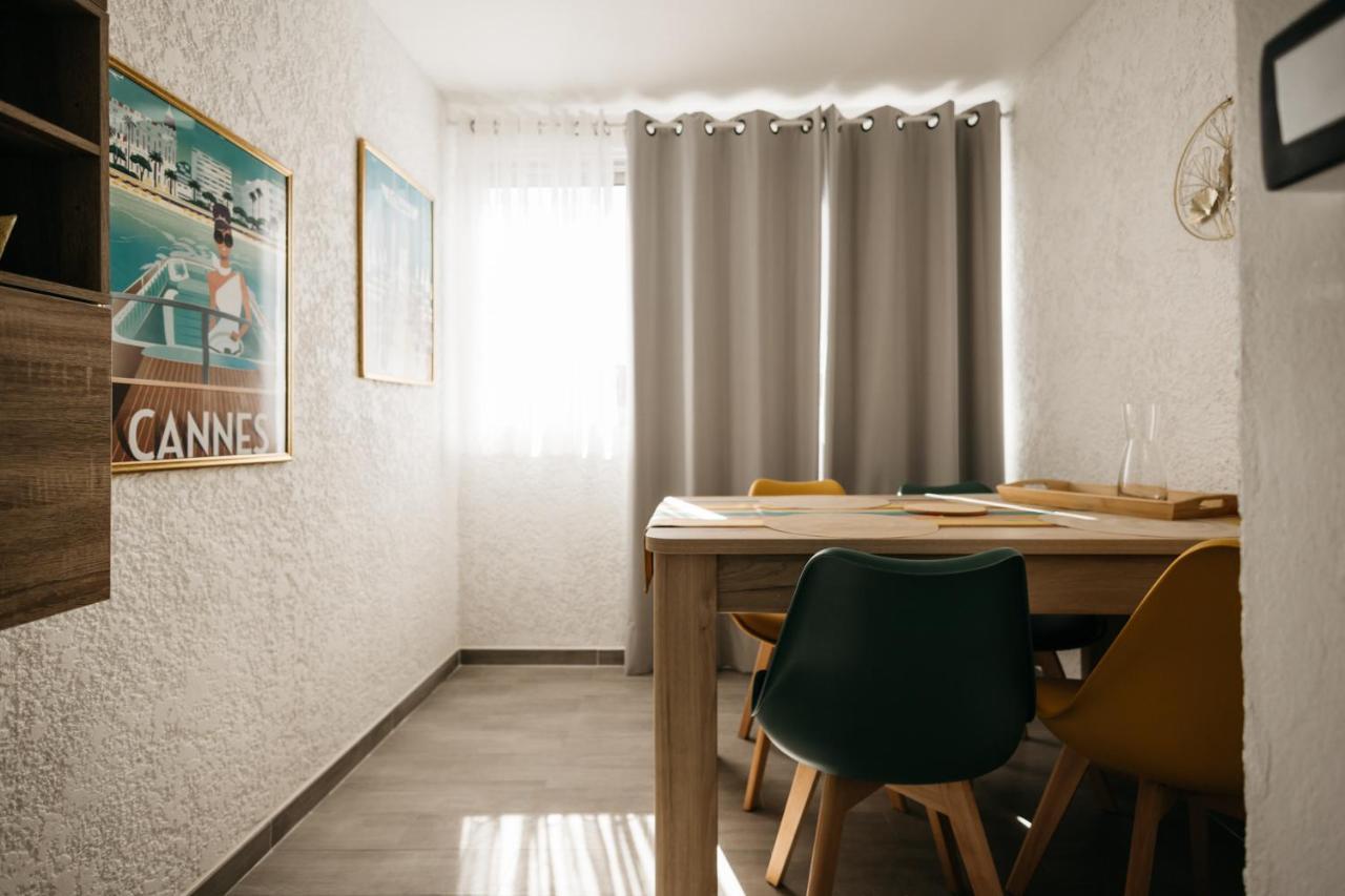 Cosy T1, A 10 Minutes A Pieds Des Plages Fréjus 외부 사진